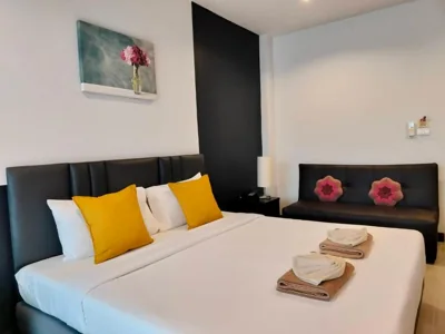 Deluxe King Room — May House Karon Beach